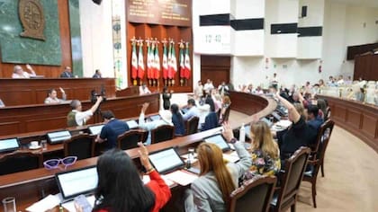 Golpe a los ejércitos de los cárteles, Sinaloa aprueba hasta 30 años de cárcel por el reclutamiento forzado de menores